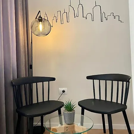 Apartment 3d / Center *