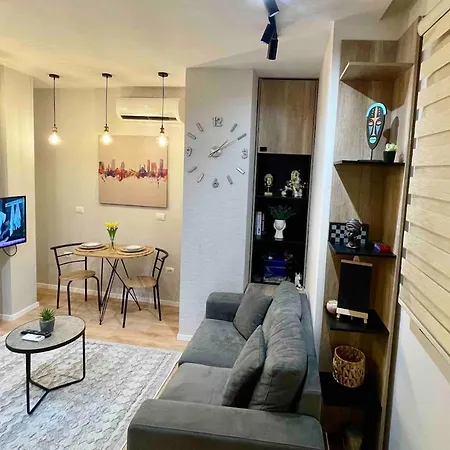 Apartment 3d / Center